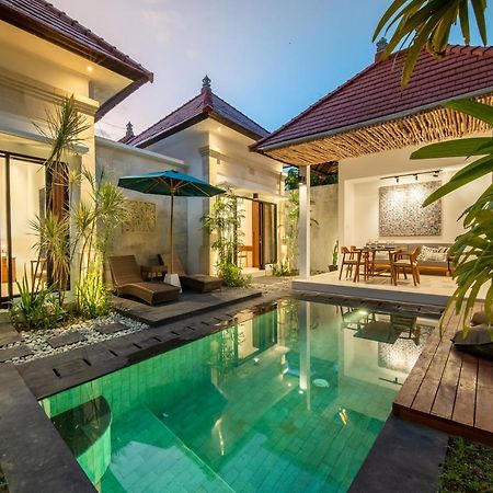 Villa Banua Seminyak Extérieur photo