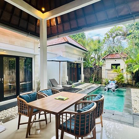 Villa Banua Seminyak Extérieur photo