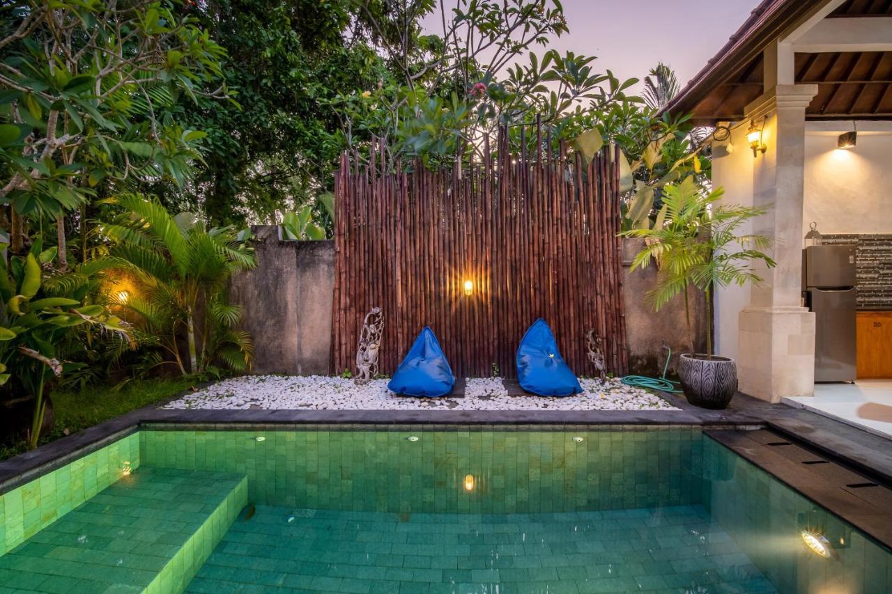 Villa Banua Seminyak Extérieur photo